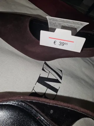 Zapatos de tacón Zara marrones