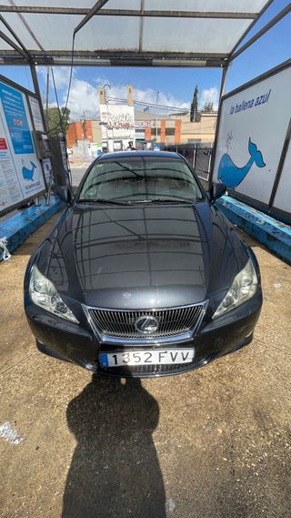 Lexus IS 220d