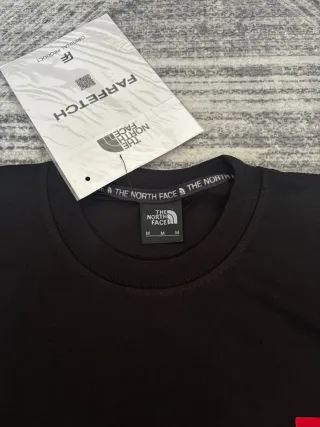 T-shirt The North Face M/38/10 Nera.