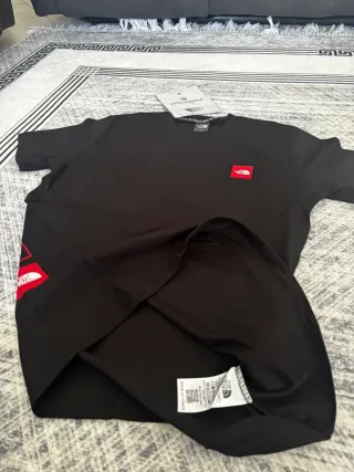 T-shirt The North Face M/38/10 Nera.