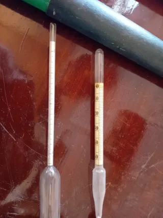 Antiguos Hidrómetros