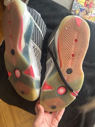 Zapatillas Jordan Baloncesto Negras Rojas