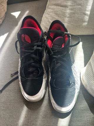 Zapatillas Jordan Baloncesto Negras Rojas