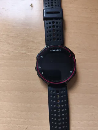 Reloj Garmin Forerunner 235 Negro/Rojo