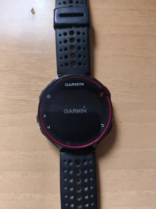 Reloj Garmin Forerunner 235 Negro/Rojo