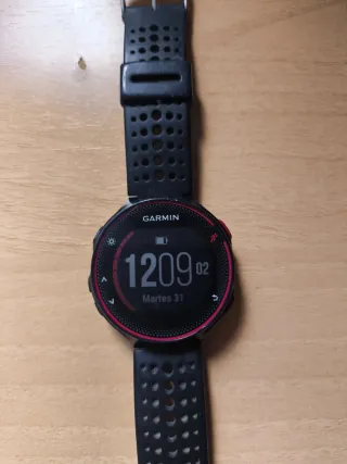 Reloj Garmin Forerunner 235 Negro/Rojo