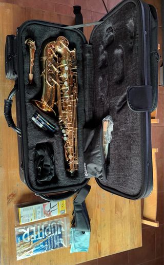Saxofón Alto Júpiter JAS-769