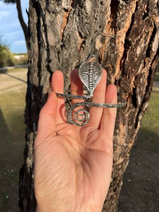 Brazalete Serpiente Plata y Negro