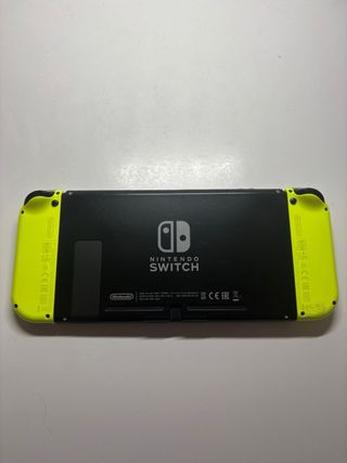 Nintendo Switch Amarillo