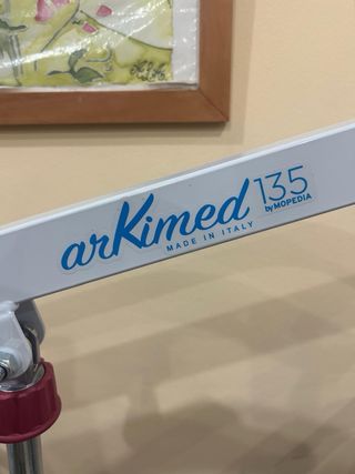 Grúa eléctrica arKimed 135 para enfermos y mayores