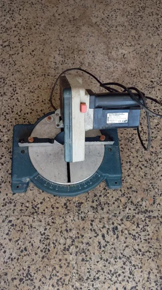 Sierra ingletadora Power Plus