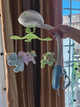 Móvil musical para cuna
