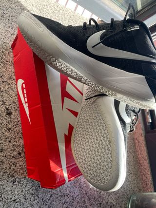 Nike Kobe AD Negro/Blanco