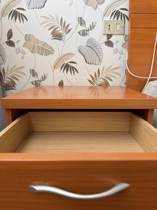 Mesita de noche madera 2 cajones