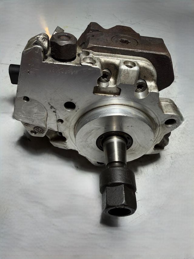 Bomba Inyectora BMW 0445010146