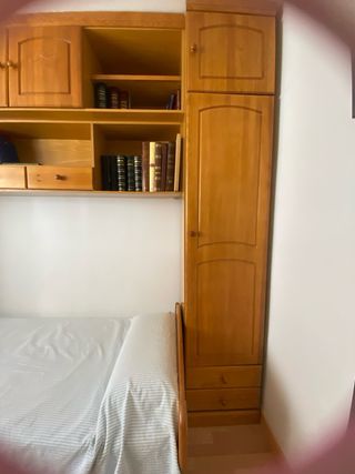 Composición modular dormitorio madera