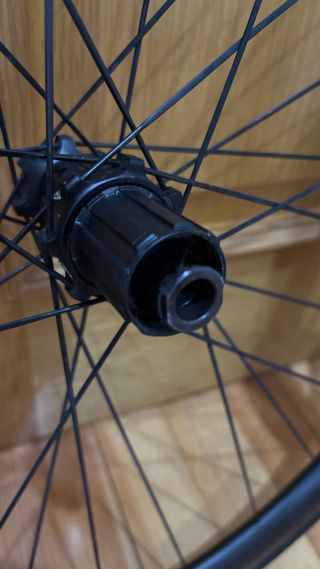 Ruedas de carbono para frenos de disco