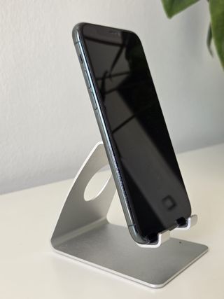 iPhone 11 Pro 256GB + Cable de carga.