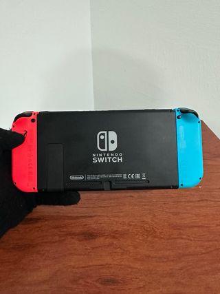 Nintendo Switch + FIFA 23 + accessori