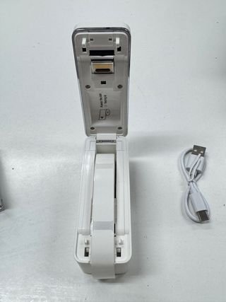 Máquina de etiquetas Polono con cinta