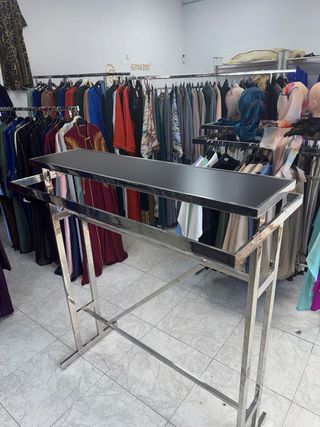 Perchero de aluminio para tiendas