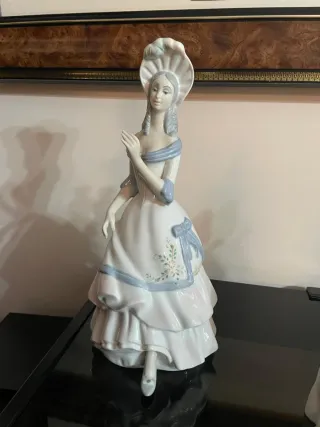 Figuras de porcelana estilo marfil