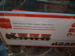 Tren de madera circo Scratch