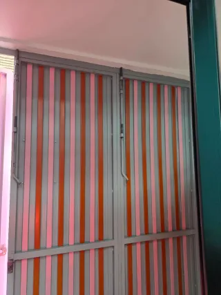 Portón metálico 4 hojas para garaje/local