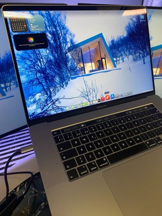 MacBook Pro 16" i9 / 1TB Batería Nueva