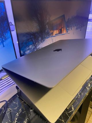 MacBook Pro 16" i9 / 1TB Batería Nueva