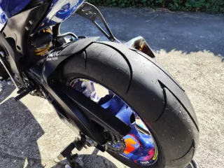 Suzuki GSXR 600 K7 Azul