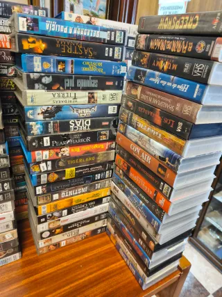 Gran Lote de unas  370 Películas VHS de los 90
