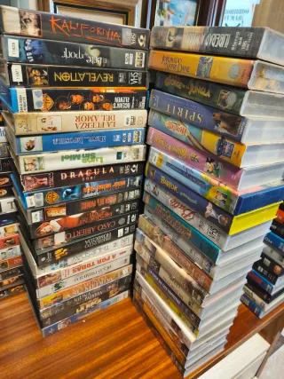 Gran Lote de unas  370 Películas VHS de los 90
