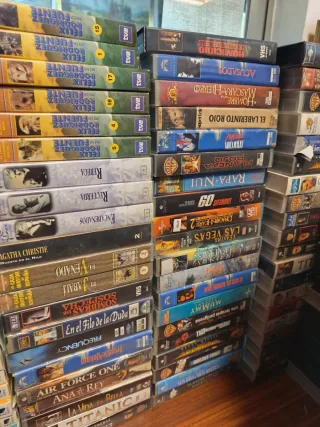 Gran Lote de unas  370 Películas VHS de los 90