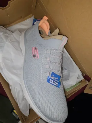 Zapatillas Skechers Gris y Rosa Talla [Talla]