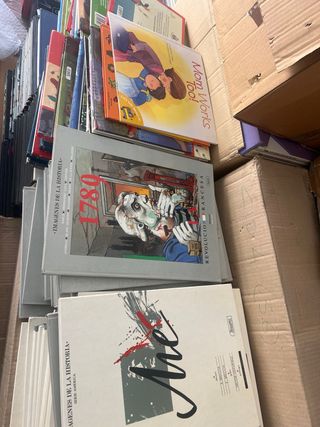 Libros y cómics lote 2000 unidad
