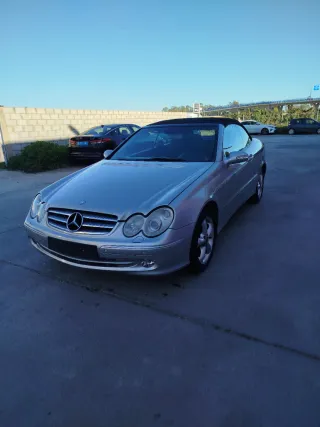 Mercedes-Benz  CLK 2004
