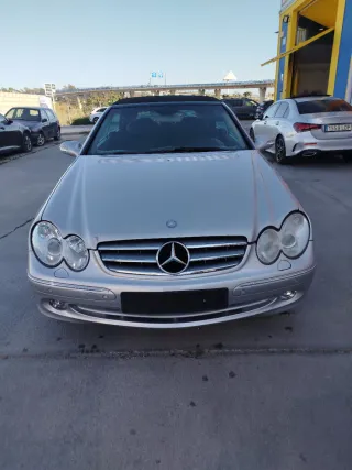 Mercedes-Benz  CLK 2004