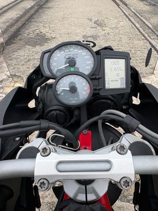 BMW F700 GS Negra y Gris