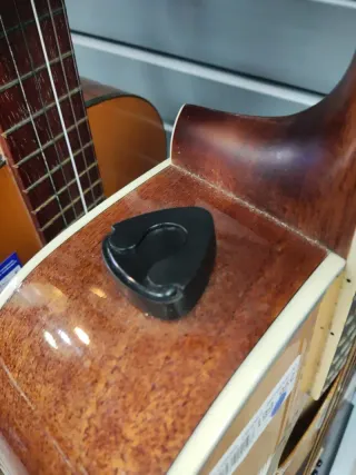 Guitarra Ibanez AW70ECE-NT