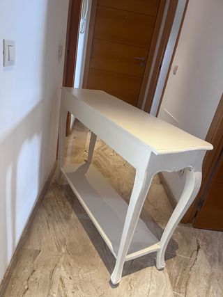 Mueble recibidor blanco envejecido