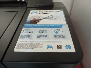 Impresora HP Designjet T120 (necesita tinta)