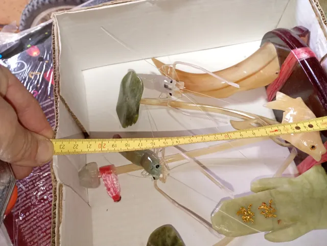 Oggetto decorativo cinese con pesci e gamberi