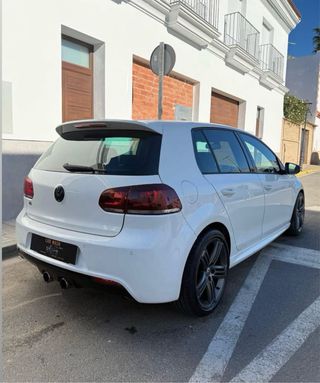 Volkswagen Golf R20 270cv