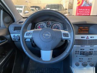 Opel Astra 2010