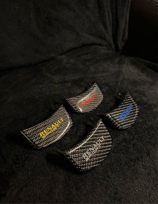 Embellecedor Volante  en Carbono Clio 3 Megane 2