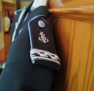 Traje comunión negro y azul talla16
