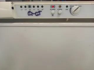 Congelador vertical blanco