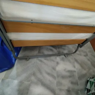 Cama Plegable lamas de madera y colchón muelles