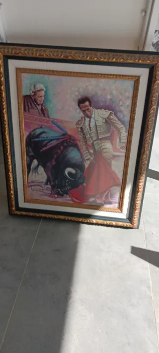 Cuadro taurino con marco dorado